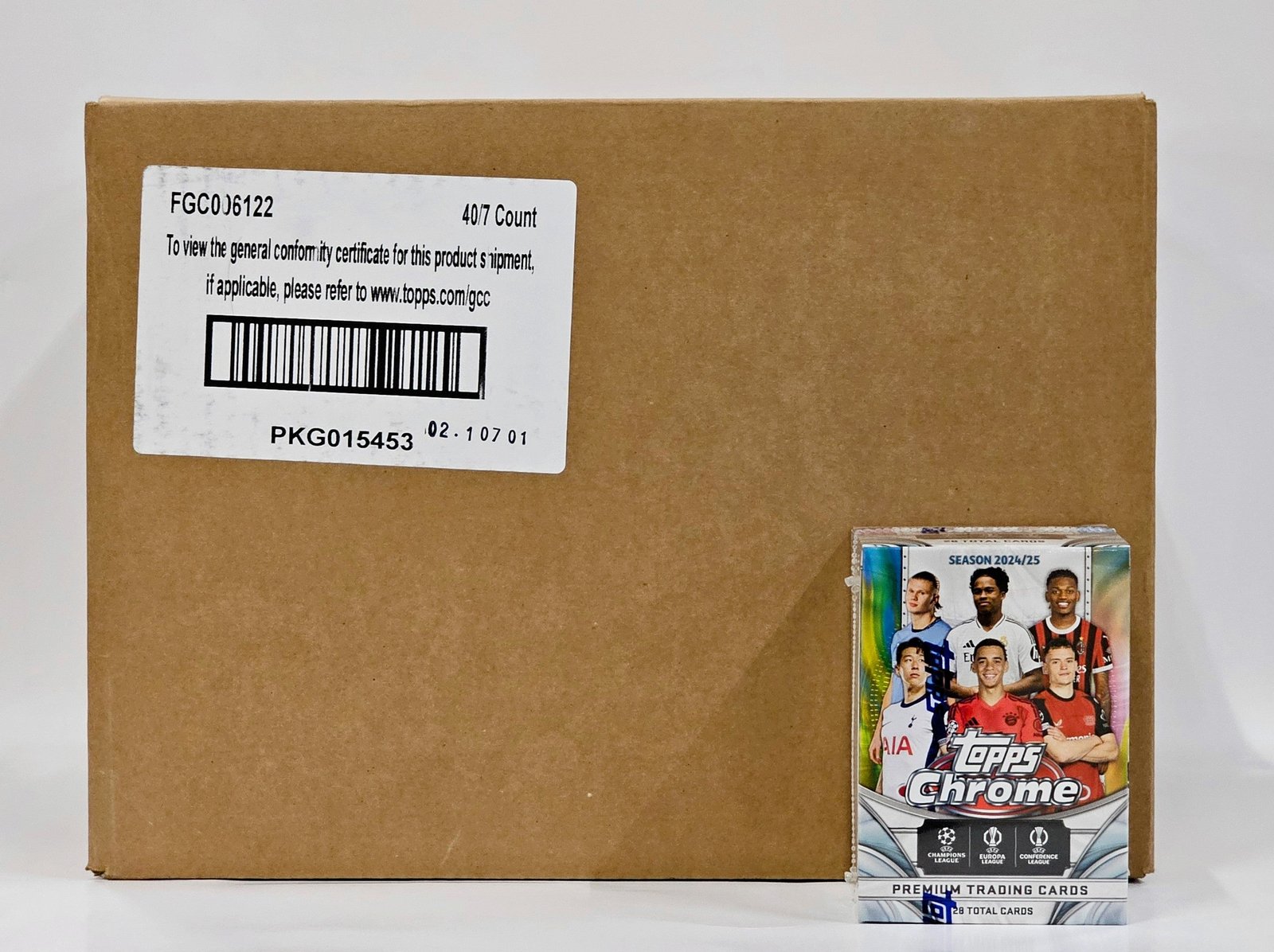 2024/25 Topps Chrome UEFA Club Competitions Soccer 7-Pack Blaster