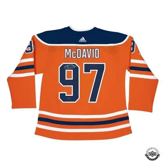 Autographed Jersey: Connor McDavid – Edmonton Oilers