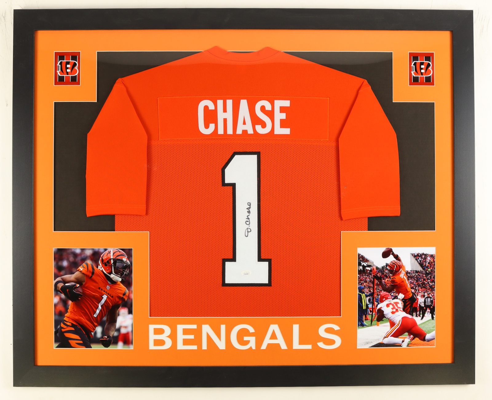 Ja’Marr Chase Autographed Signed Custom Framed Jersey Display (JSA)